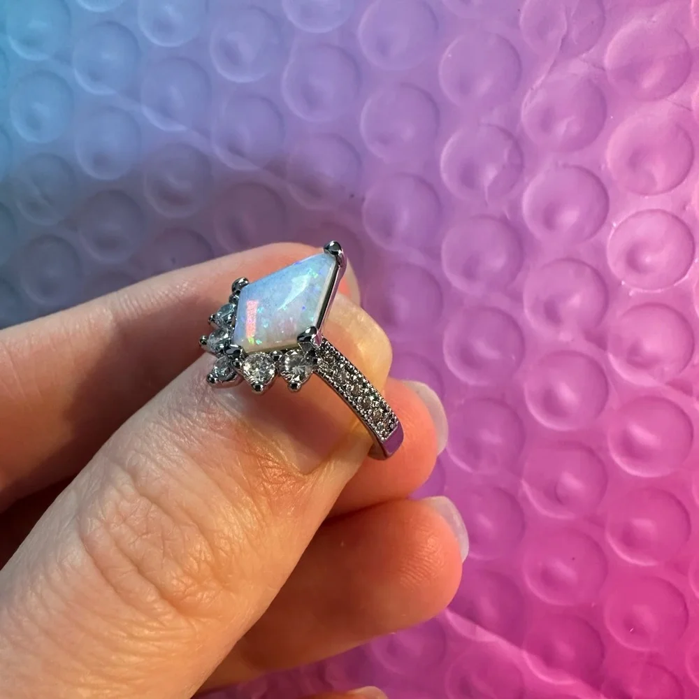 Opal Ring - Picture 2 of 5